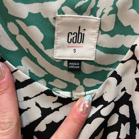 CAbi Hobnob Two Tier Cami Black and Green - Picture 3 of 5